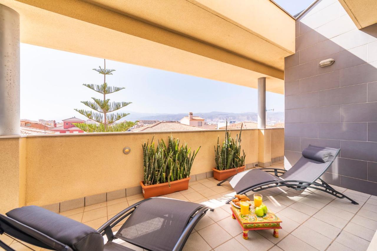 Atico Dentro De Casa Privada Bed & Breakfast Roquetas de Mar Ngoại thất bức ảnh